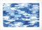 Reflexiones geométricas del agua en movimiento, transparencias geométricas en azul y blanco 2021, Imagen 1
