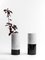 Vaso cilindrico in marmo bianco e nero di Fiammettav Home Collection, Immagine 2
