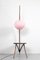 Lampadaire Mid-Century de Style Moderne Rose et Table en Nut Américain 7