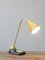 Anpassbare Mid-Century Tischlampe aus Messing und Vide Poche mit gelbem Schirm aus Metall 8