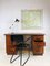 Mid-Century Schreibtisch aus Eiche mit Platte aus Schwarzem Vinyl 11