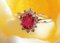 Anello in oro 18 carati con rubino e diamanti, Immagine 14