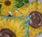Cuscino a forma di girasole dipinto a mano di Joan Collier, Immagine 6