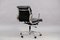 Chaise de Bureau EA217 Mid-Century en Chrome et Cuir par Charles & Ray Eames pour Vitra, Allemagne 3