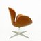 Chaise Swan en Cuir Brun par Arne Jacobsen pour Fritz Hansen 4