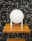 Lámpara de mesa esférica de vidrio opalino blanco, años 70, Imagen 8