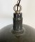 Lámpara colgante industrial esmaltada en gris oscuro, años 50, Imagen 4