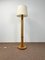 Moderne skandinavische Stehlampe aus Pinienholz von Uno Kristiansson, 1970er 3