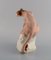 Handbemalte Figurine aus Porzellan Amphora von Löwin auf Stein, Tschechoslowakei 6