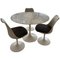 Table Tulip par Eero Saarinen & Knoll International 1