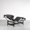 Chaise longue Lc4 di Le Corbusier per Cassina, Italia, 1980, Immagine 11