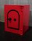 Roter Vintage Safe von Edwin Cotterill 4