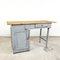 Kleiner Industrieller Vintage Schreibtisch aus Grau Lackiertem Holz 7