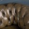 3-Sitzer Leder Chesterfield Sofa mit bequemen Sitzen, 20. Jahrhundert 6