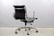 Silla giratoria modelo EA 117 Mid-Century de Charles & Ray Eames para Vitra, Imagen 4