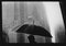 Ombrello senza titolo # 27 (uomo) di New York, Fotografia in bianco e nero, Ritratto, 2017, Immagine 1