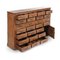 Holzschrank mit 25 Schubladen und einem Schrank 2