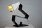 Mid-Century Modern Schwarz-Weiß Tisch Schreibtisch- oder Nachttischlampe 1