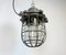 Lámpara colgante industrial enjaulada de hierro fundido gris, años 60, Imagen 10