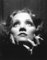 Impresión de pigmento Archival de Marlene Dietrich enmarcada en blanco, Imagen 2