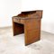 Kleiner antiker Schreibtisch aus Holz 4