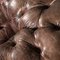 Sofá Chesterfield de cuero marrón con asientos abatibles, siglo XX, Imagen 16