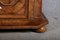 Mueble barroco de nogal con tallas, década de 1700, Imagen 10