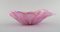 Scodella grande a forma di foglia in vetro rosa soffiato a bocca di Barovier & Toso, Immagine 5