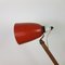 Rote Maclamp Vintage Tischlampe mit Holzarmen 7