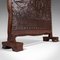 Antiker edwardianischer Arts & Crafts Kaminschirm aus Eiche & Leder mit Prägung 12