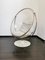Silla Bubble de hierro fundido lacado en blanco, metal cromado y vidrio acrílico con cojines plateados, Imagen 1