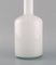 Vase oder Flasche aus weißem Kunstglas mit roter Kugel von Otto Brauer für Holmegaard 3
