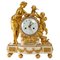 Uhr aus vergoldeter Bronze und weißem Marmor 1