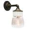 Vintage Wandlampe aus klar gestreiftem Glas & Messing mit Arm aus Gusseisen 2