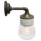 Vintage Wandlampe aus klar gestreiftem Glas & Messing mit Arm aus Gusseisen 3