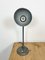 Lámpara de mesa Bauhaus industrial en gris, años 30, Imagen 10