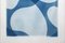 Cyanotype de Motifs de Piscine Minimalistes Faits à la Main dans les Tons Bleus, Papier, 2021 3