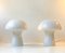 Lampade da tavolo a fungo in vetro di Murano bianco, Italia, anni '70, set di 2, Immagine 1