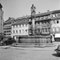 Fontana dietro la chiesa Heiliggeist di Heidelberg, Germania 1936, stampato 2021, Immagine 1