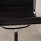 Chaise EA 108 en Tissu Noir de Vitra 3