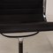 Schwarzer EA 108 Stuhl aus Stoff von Vitra 3