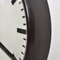 Große runde Vintage Bakelit Uhr von Pragotron 4