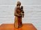 Vintage Frau und Kind Skulptur aus geschnitztem Holz 16