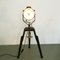 Lámpara de mesa industrial trípode ajustable, años 20, Imagen 3