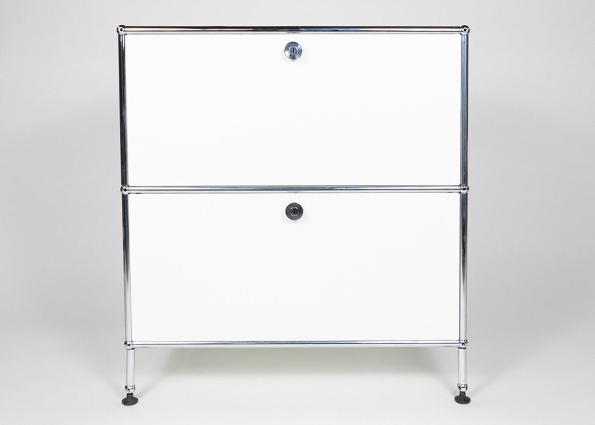 Weiße Industrielle Schlafzimmerideen / Dekoration über Bett - The Ikea