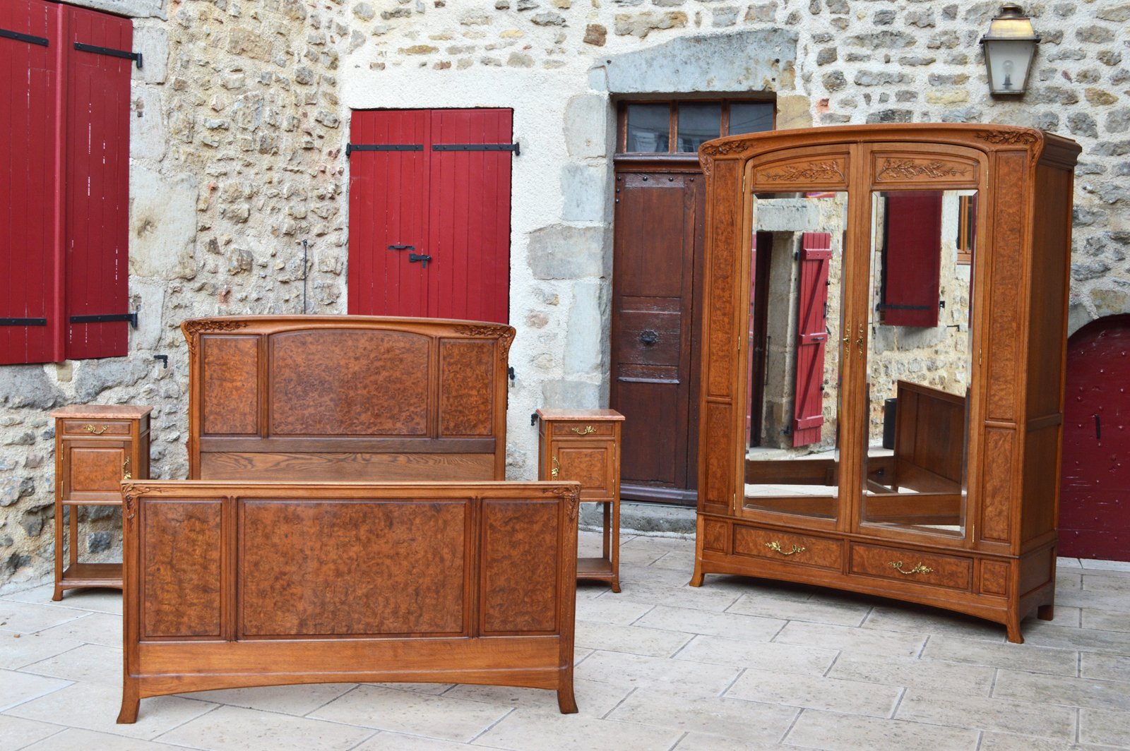 art nouveau carved bedroom set attributed to louis majorelle set of 4 XNH-1017691