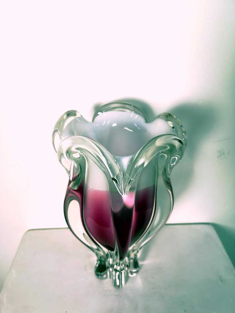 Grand vase en verre de Murano par Hospodka, Tchécoslovaquie 1960 Grand vase en verre de Murano par Hospodka, Tchécoslovaquie 1960