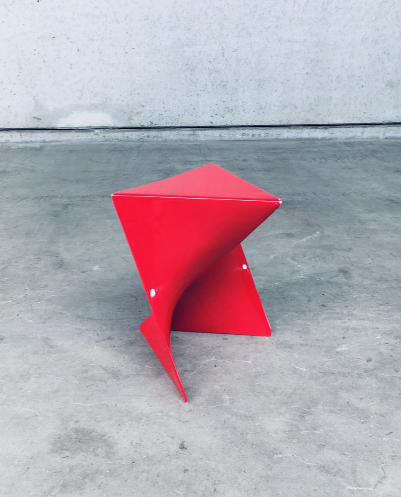 상단노출 postmodern red fiberglass origami stool 1980s RQV-1022943