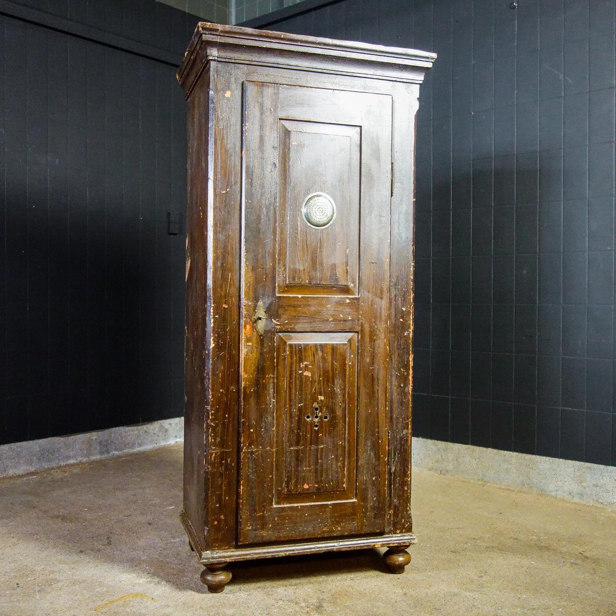 brocante 1 door larder cupboard in brown 19th century IA-1049884