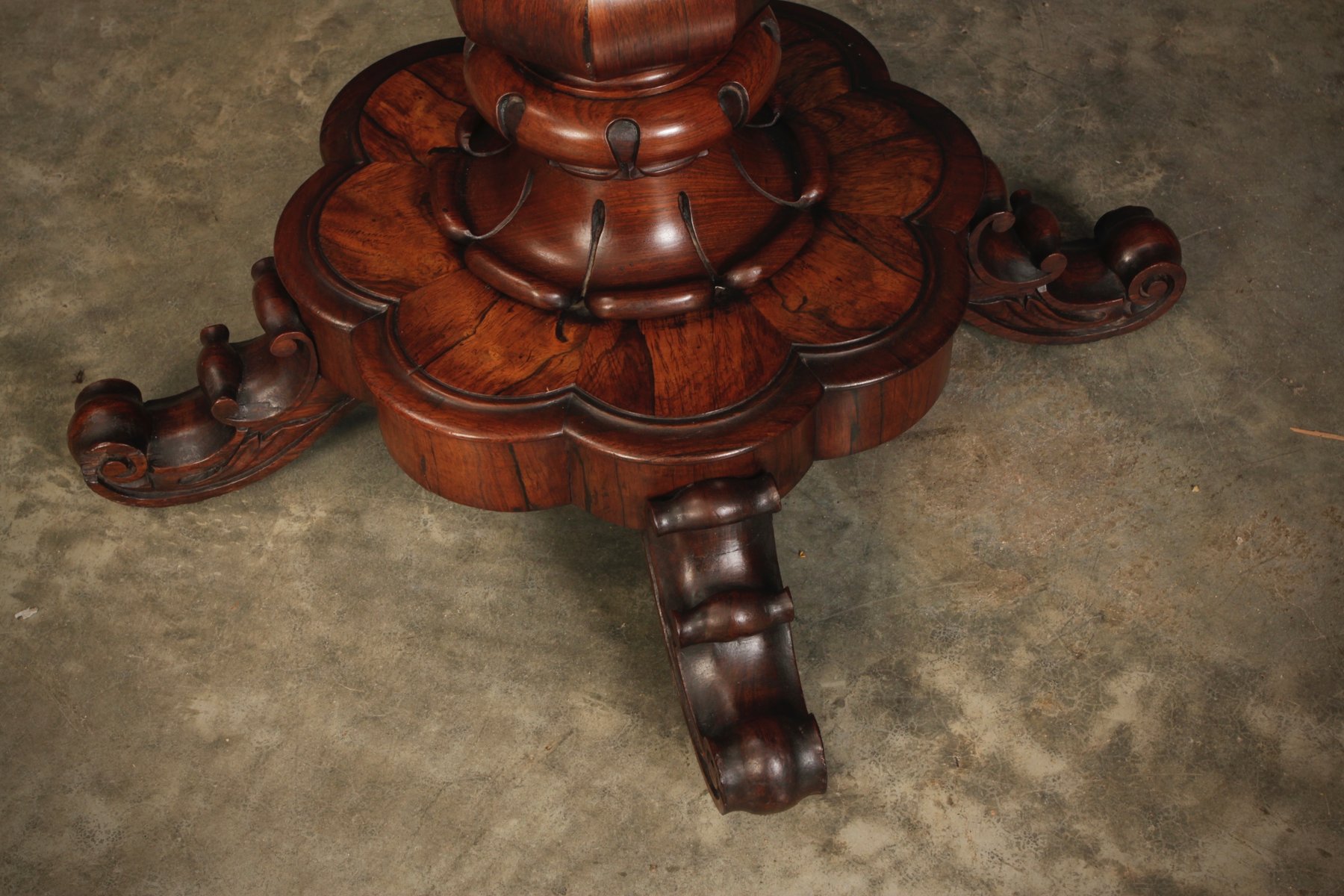 shaped rosewood card table ISY-1050471